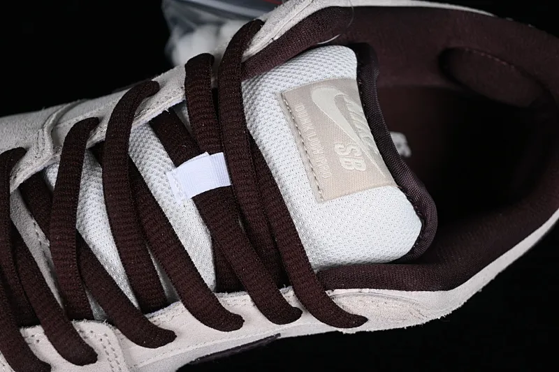 All categories Nk SB Dunk series Nk SB Dunk Low low-top sneakers Nk SB Dunk Low "Desert Sand" dark brown gray low-top series casual sneakers BQ6817-004